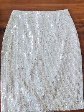 LOFT Blush Sequin Pencil Skirt Size 4